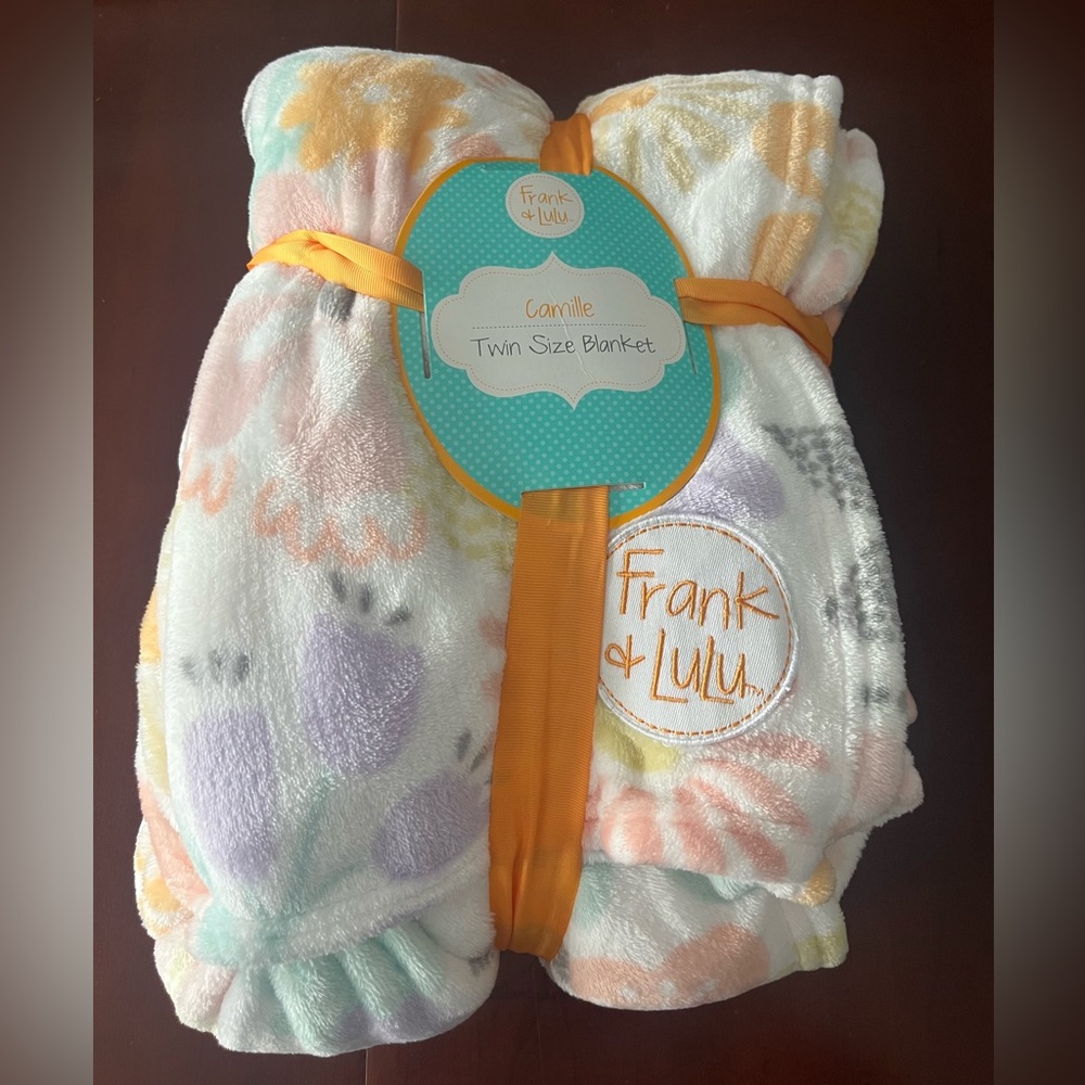 Frank & Lulu Plush Blanket